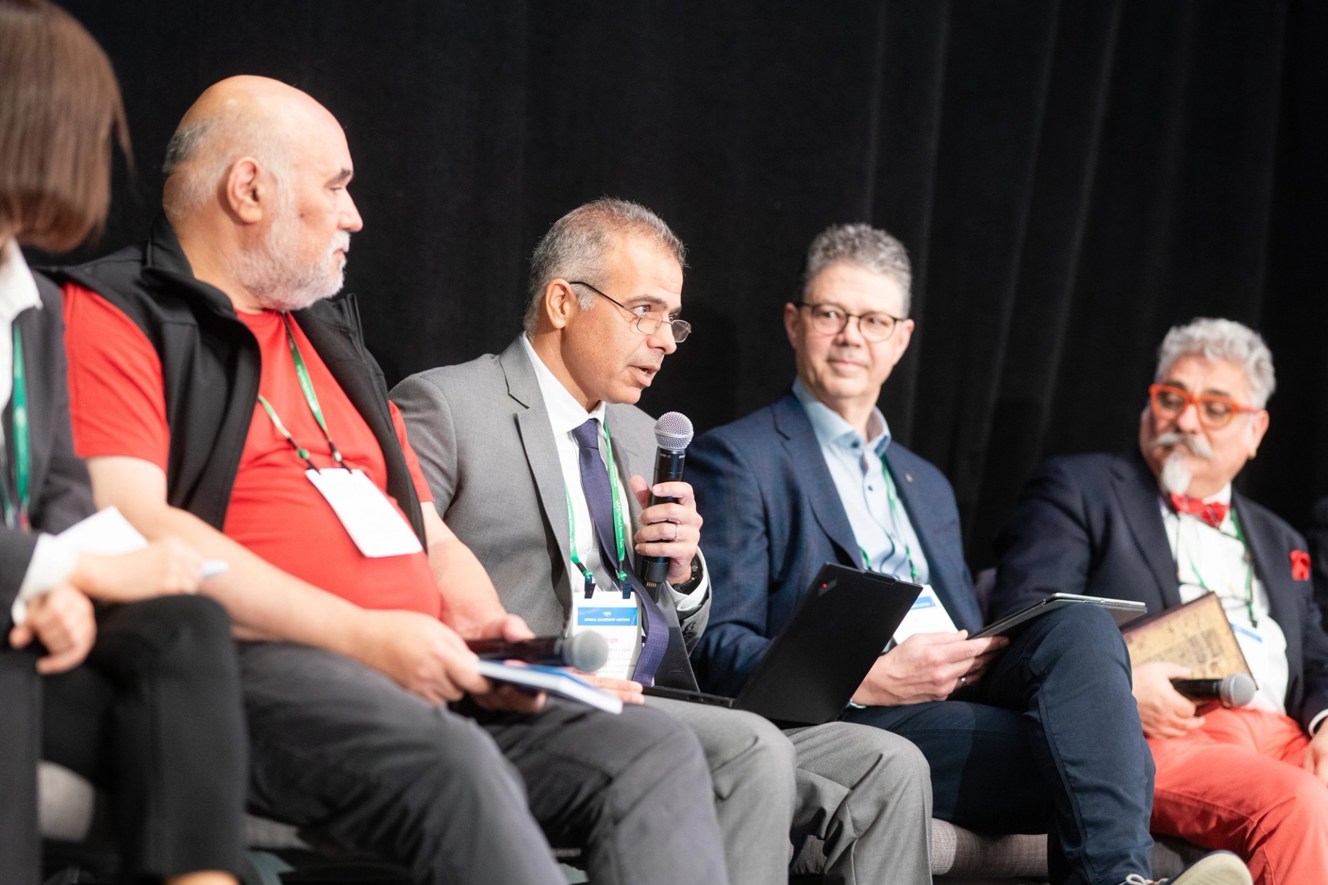 Rodrigo Barbosa Capaz speaks during an APS panel event